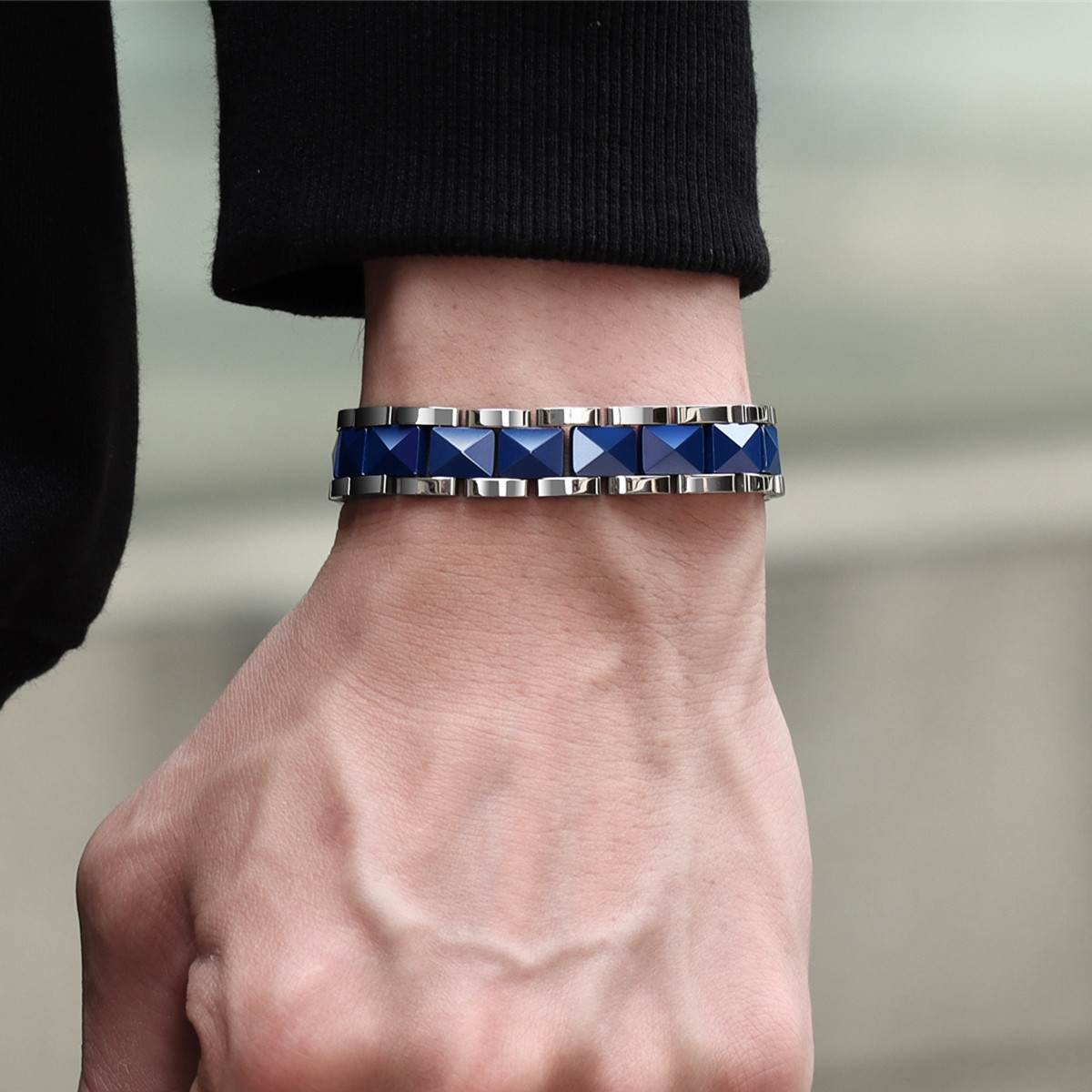 ARADOO Premium Ceramic Titaniu - Ceramic Link Bracelet review and price
